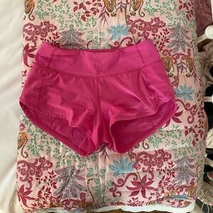 Lululemon speed up shorts 2.5 sonic pink